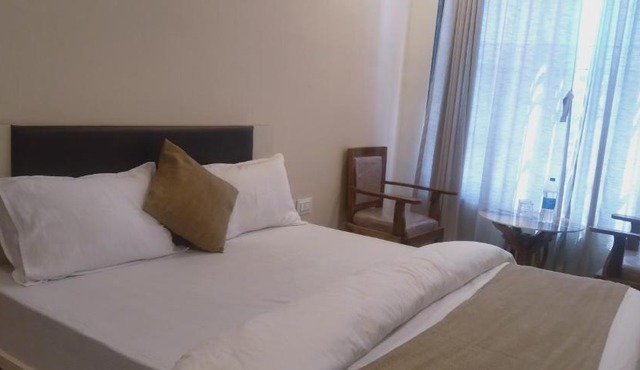 Hotels In Ghansoli With Breakfast, Air Conditioner, Parking