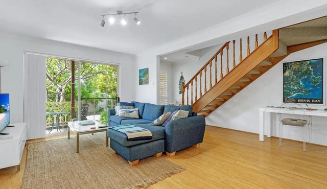 Huskisson Beach Holiday Villa by Experience Jervis Bay in Huskisson