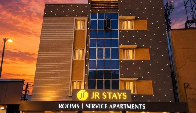 JR Stays