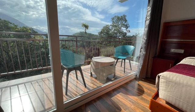Jyothis Homestay Munnar