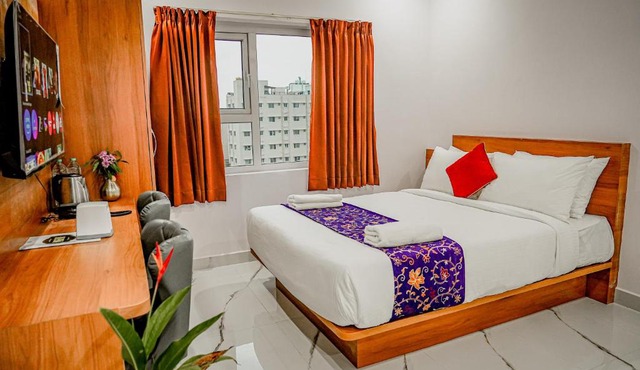 Keerthis Grand Hotel near Kempegowda International Airport