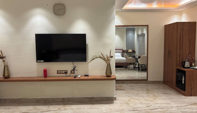 Le Terra Luxury Private Pool Villa in Bommayapalayam