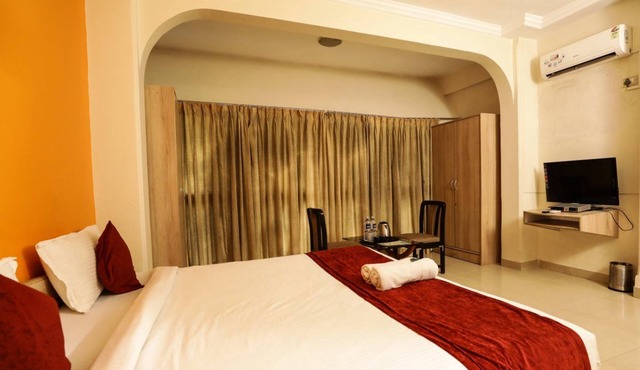 Lofty Seasons Service Apartments