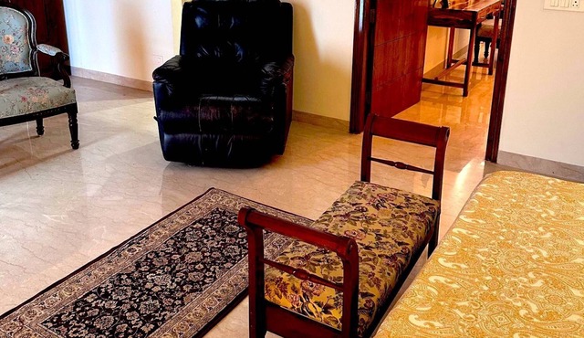 LUXURIOUS & COMFORTABLE BUNGALOW/HOUSE FOR YOU AND FAMILY