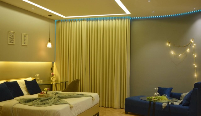 Luxury Skyline Studio Near Cyberhub & Metro NirviiHomes