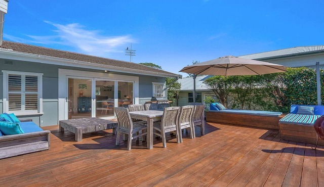 MacMasters Malibu - Lakefront by HolidayCo. in MACMASTERS BEACH
