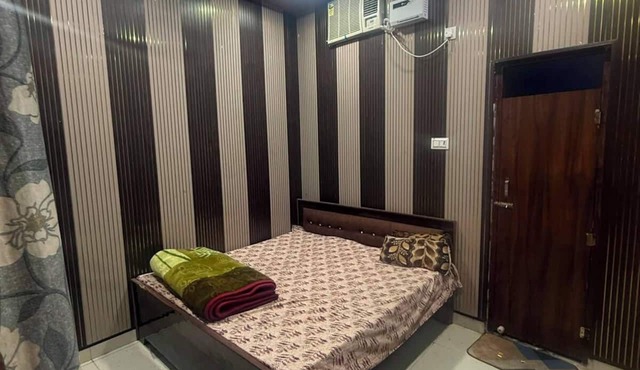Maheshwari Palace & Hotel