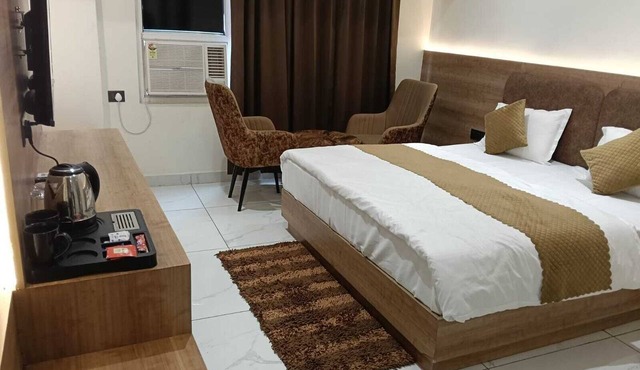 MOHANS INN