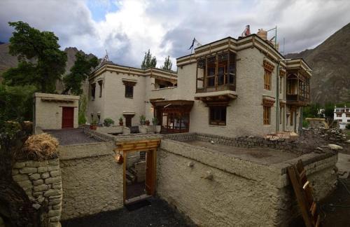 Moljoks Heritage House