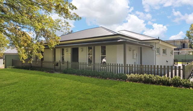 Morrisset Haven- Modern 4 Bed, 2 Bath in Bathurst in Bathurst