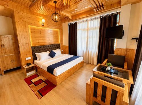 Mountain Route Cottage in Manāli