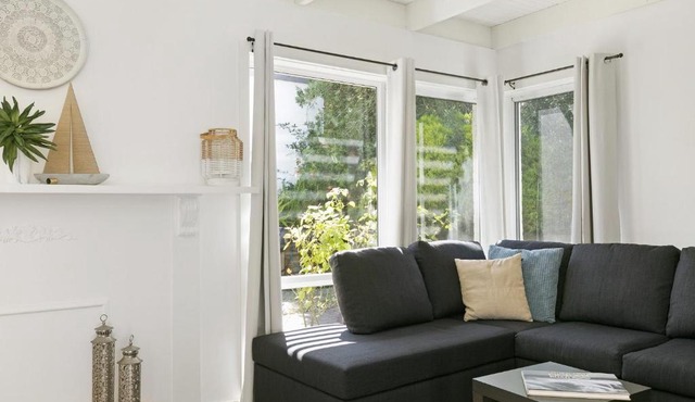 Mysa Anglesea Sleeps 6 WiFi SmartTV Cafes Shops in Anglesea