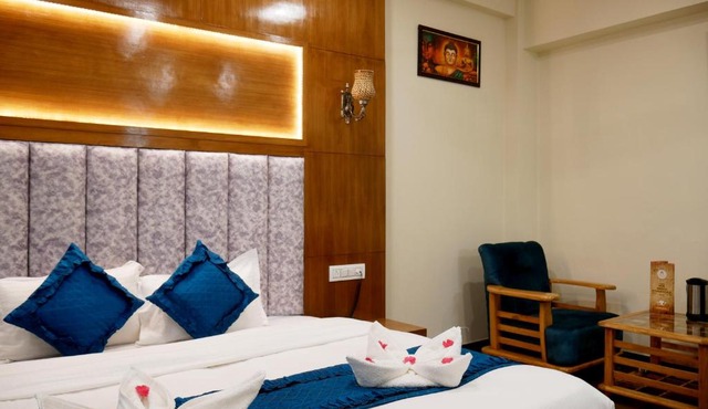 New Ambika International Mall Road Hotel