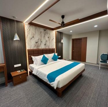 Nexstay Bloomax Residency