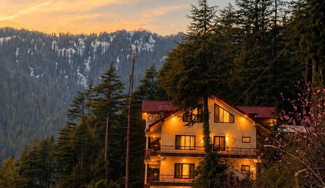 Noon Villa | Private, Peaceful & Family Friendly