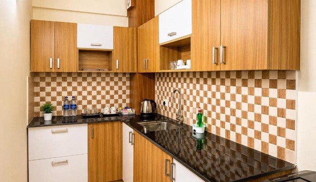 Nora's Hospitality 1BHK Service Apartment Near Cochin Airport