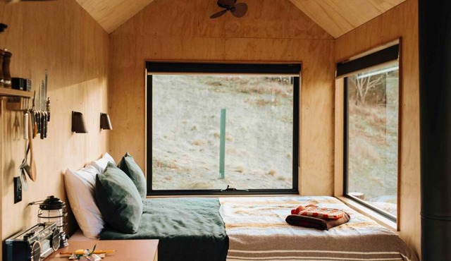 Off-Grid Cabin Surrounded by Nature - Emillie in Oberon