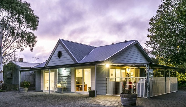 One Tree Accommodation: The Retreat in Auburn