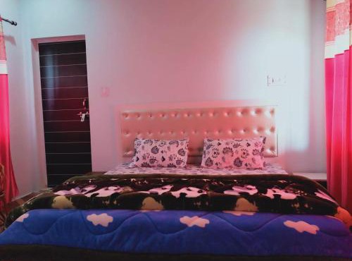 Pahadi Ghar Homestay