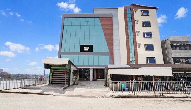 Palette Hotel Smriti Premium 3