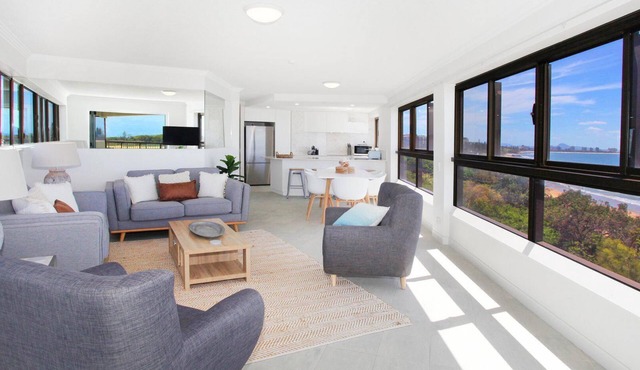 Parkyn Place 7 - Newly Refurbished 3 Bedroom Oceanfront Apartment w/FREE WIFI! in Mooloolaba