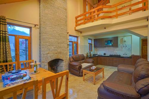 Pine Wood Chalet