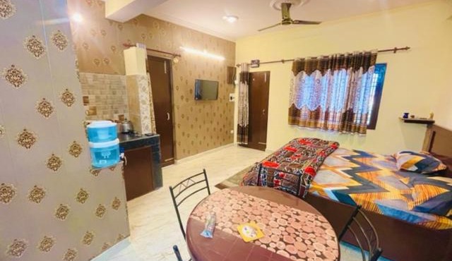 PRANZII HOME'S