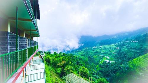 pristine mountain lodge