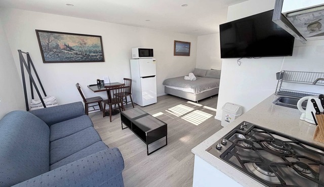 Private Studio | Convenient Stay Near Hobart in Claremont