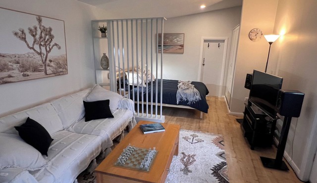 Quiet, comfortable, self-contained studio in great beachside/lakeside location! in Budgewoi