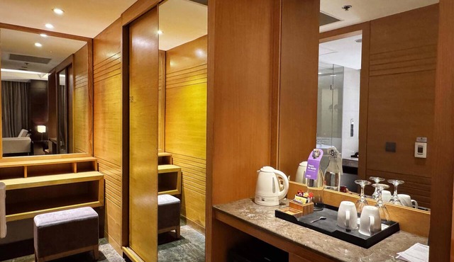 Radisson Blu Chattogram Bay View in Chittagong