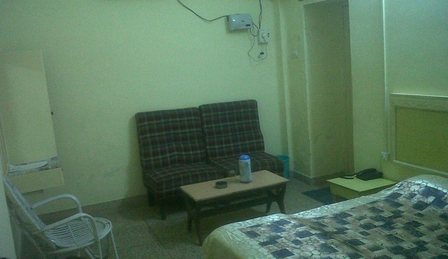 Raj Hotel