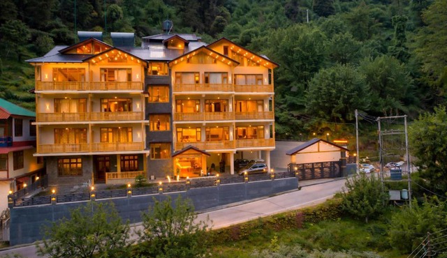 Regal Retreat Inn