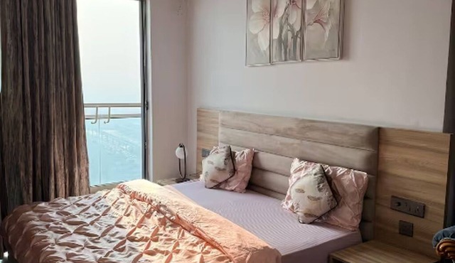 Riverfront in Heart of Noida by Luxury Heights