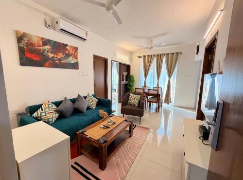 Riverscape partial view Resort style 2BR Apt