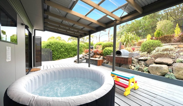 Scenic Risdon Retreat | Deck, Views & Nature Trail in Risdon