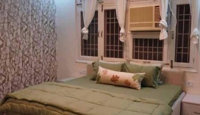 Shahatoot Stays – Elegant 2BHK Retreat in Dayalbagh, Agra