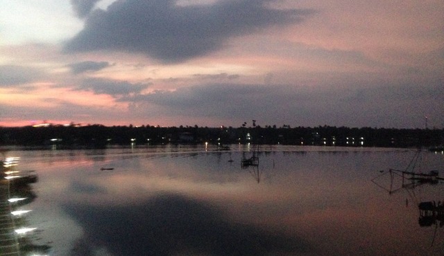 SHIMMERING WATERS COCHIN INDIA 3 BEDROOM APARTMENTS FACING BACK WATERS