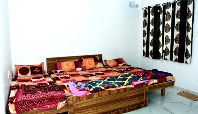 SHREE HARSIDDHI MAA HOMESTAY in Garudeshwar