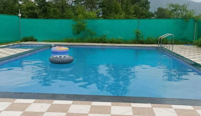 Shubhra Farmhouse