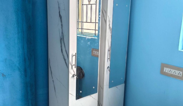 SIRI Krishna Gents PG