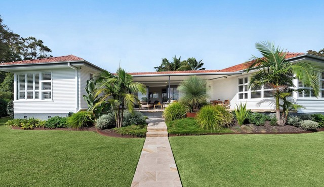SiX Huskisson: Statement luxury home, all ensuite bedrooms, walk everywhere in Huskisson
