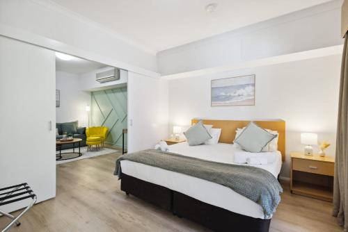 Sleek Northbridge Getaway in Perth
