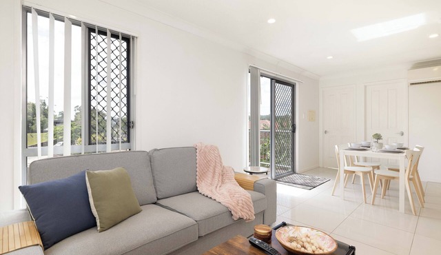 Smart Suites Self Check-in - 1BDR Balcony Darnley in Rocklea
