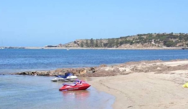 Southern Escape - A Family Friendly Home 3 minute walk to the Beach in VICTOR HARBOR