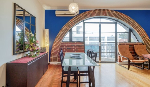 Spacious New York Style Loft with Balcony in West Perth