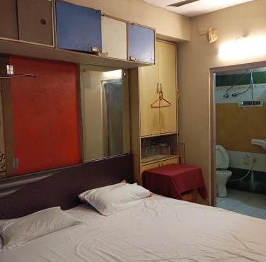 Stay on Ganges near Dakshineswar