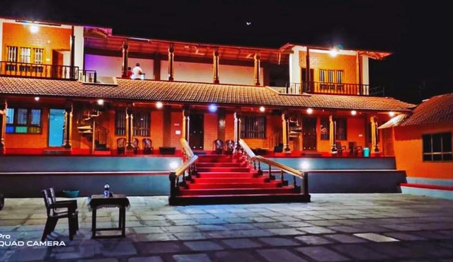 STAYMAKER Vintage Heritage Home Stay