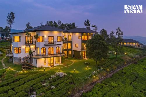 StayVista at The Hydrangeas with BBQ & Bonfire