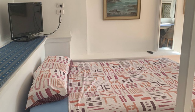 Studio Flat Close to Everything n* NO SMOKING/VAPING * in Tallebudgera
